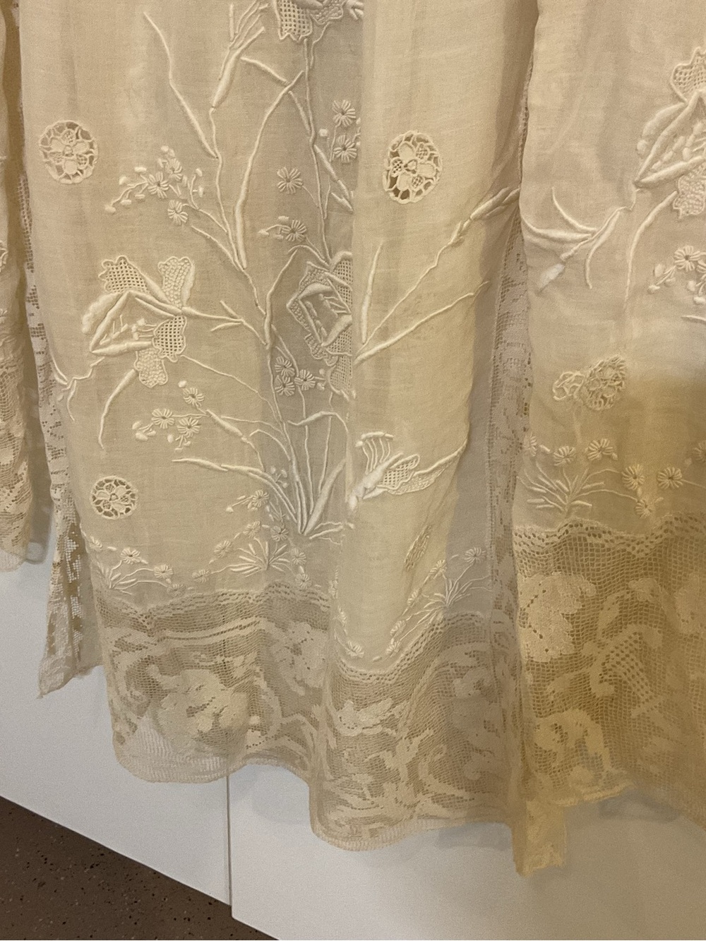 Antique Cream Embroidered Lace Blouse, Edwardian, handmade, over 100 yrs old - Picture 11 of 12
